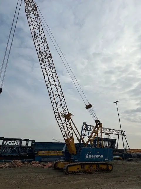 Kobelco CKE800 (1306)