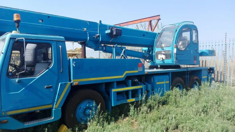 XCMG QY 25 – K8720