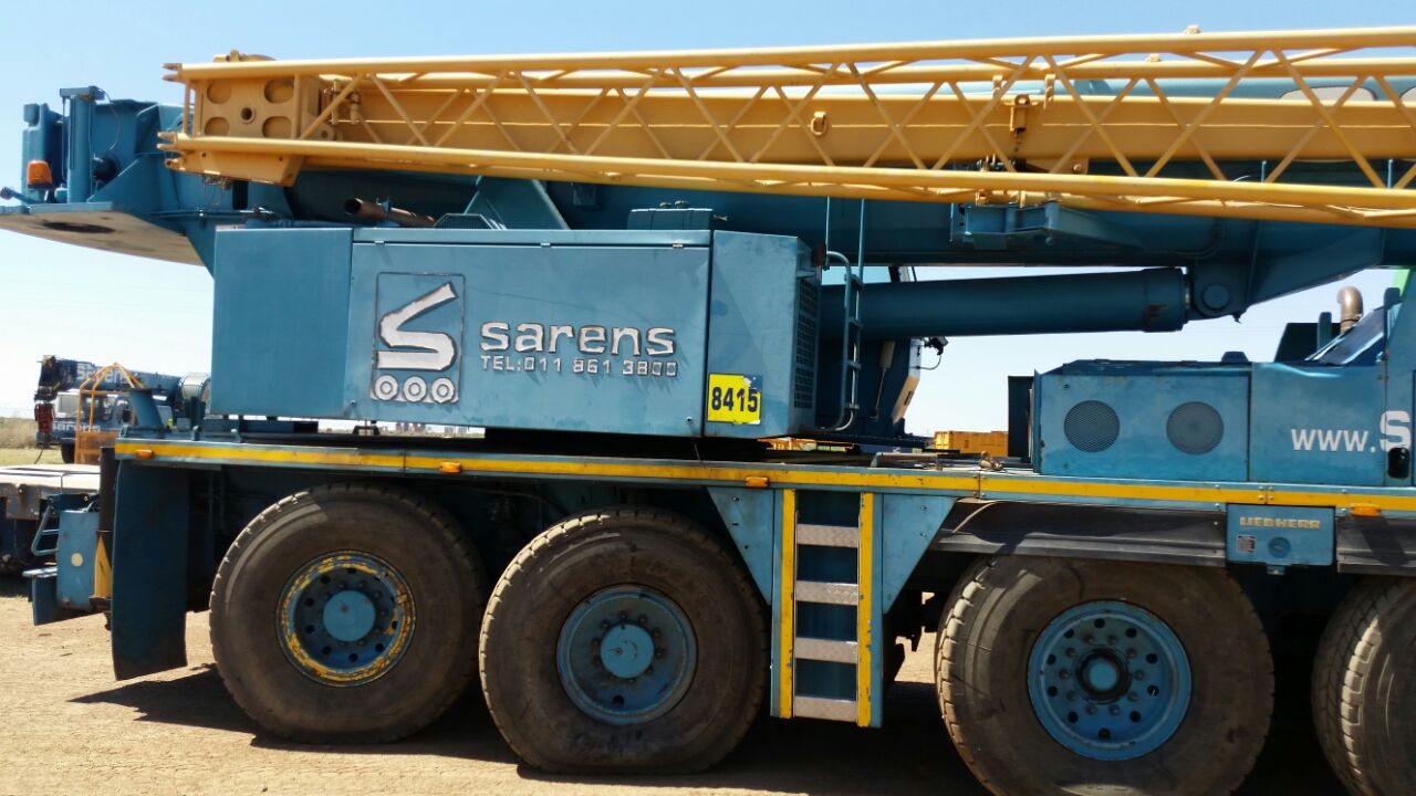 Liebherr LTM1090-2 (8415)