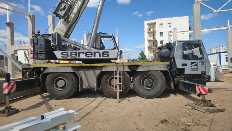 Grove GMK3050 (3563)