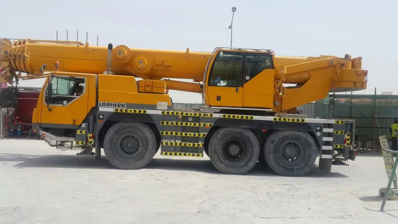 Liebherr LTM1055-1 (8404)