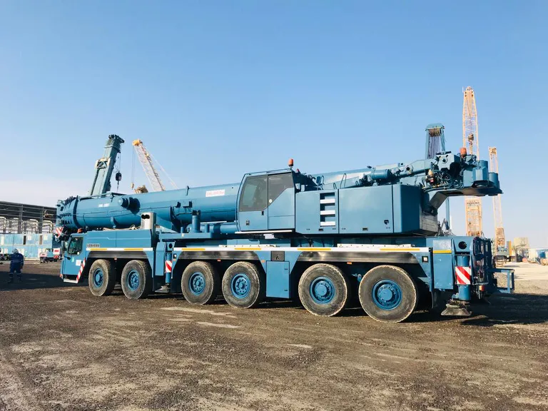 Liebherr LTM 1250-6.1 (ref. 8392)