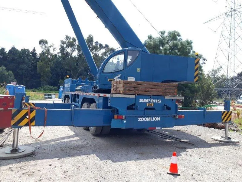 Zoomlion QY70 (4985)